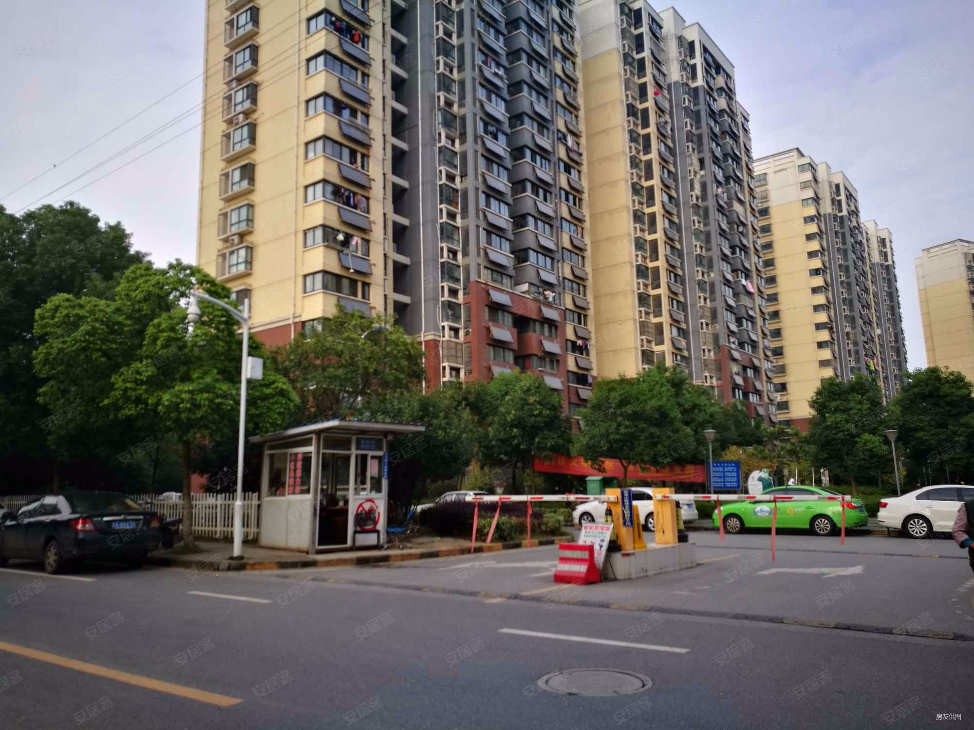 天景山公寓荣华苑