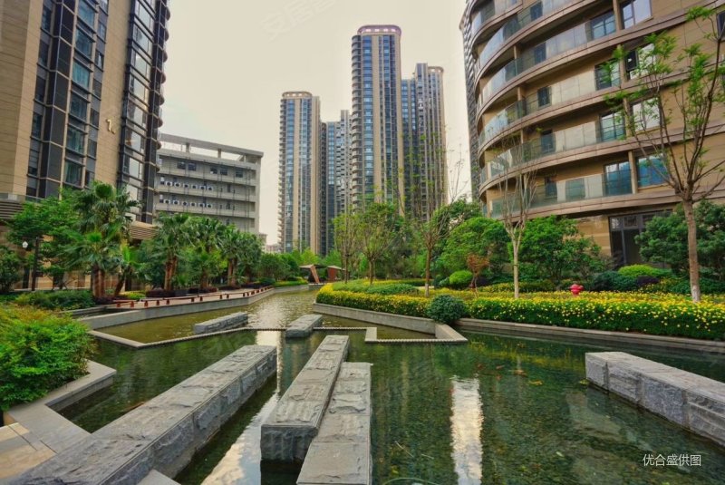 9平方米,山海湾1号二手房,400万,4室2厅,2卫,194.9平米-昆明安居客