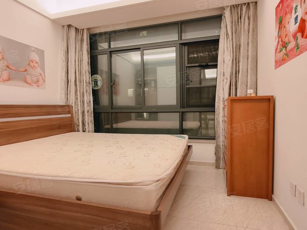 三亚吉阳水三千三亚棕榈滩(西区)三亚棕榈滩(西区) 拎包入住 精装修 阳光充足出租房源真实图片