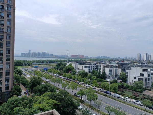 苏州吴中城南新城金郡(3期1-15幢)太湖美景(苏悦汇)新城金郡南区 三室