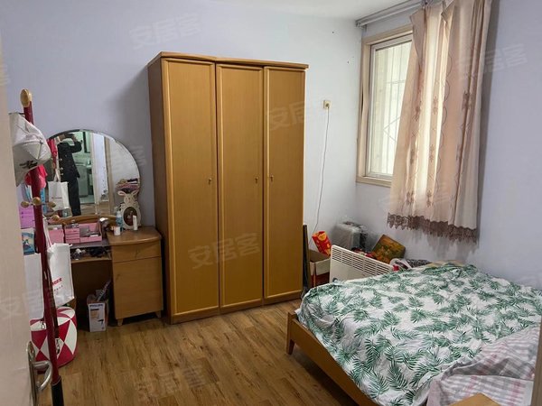 新乡卫滨新乡站铁二中生活区铁二中生活区 3室3厅2卫出租房源真实图片