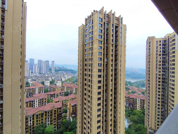 重庆渝北礼嘉星悦北恒紫云礼嘉巴蜀旁 住家装修全新出租 从未住过人