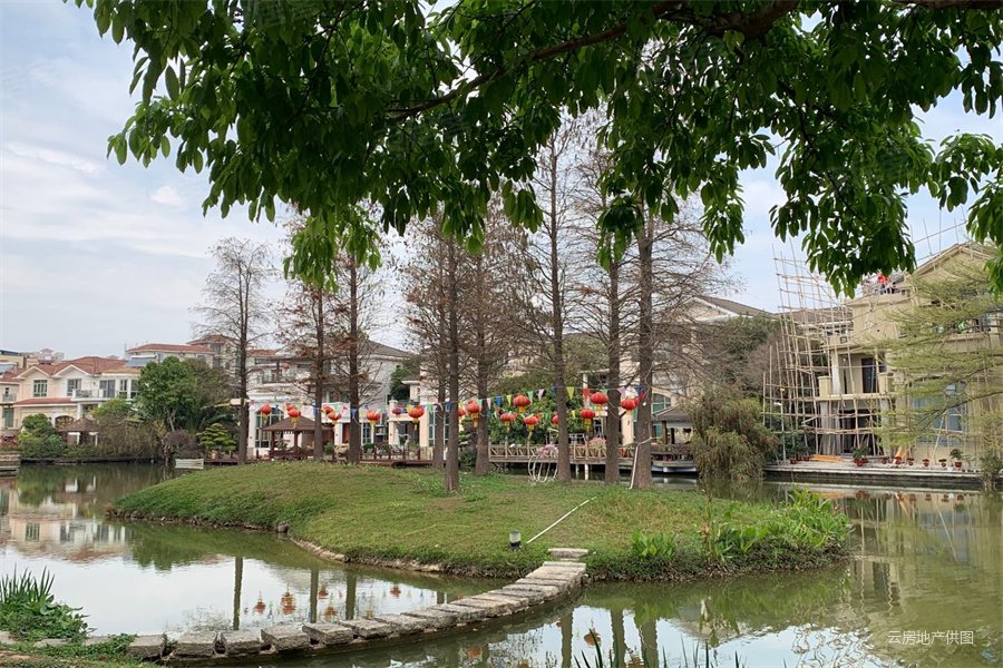 惠州水口蓝波湾双拼湖边别墅花园面积180平可停4台车