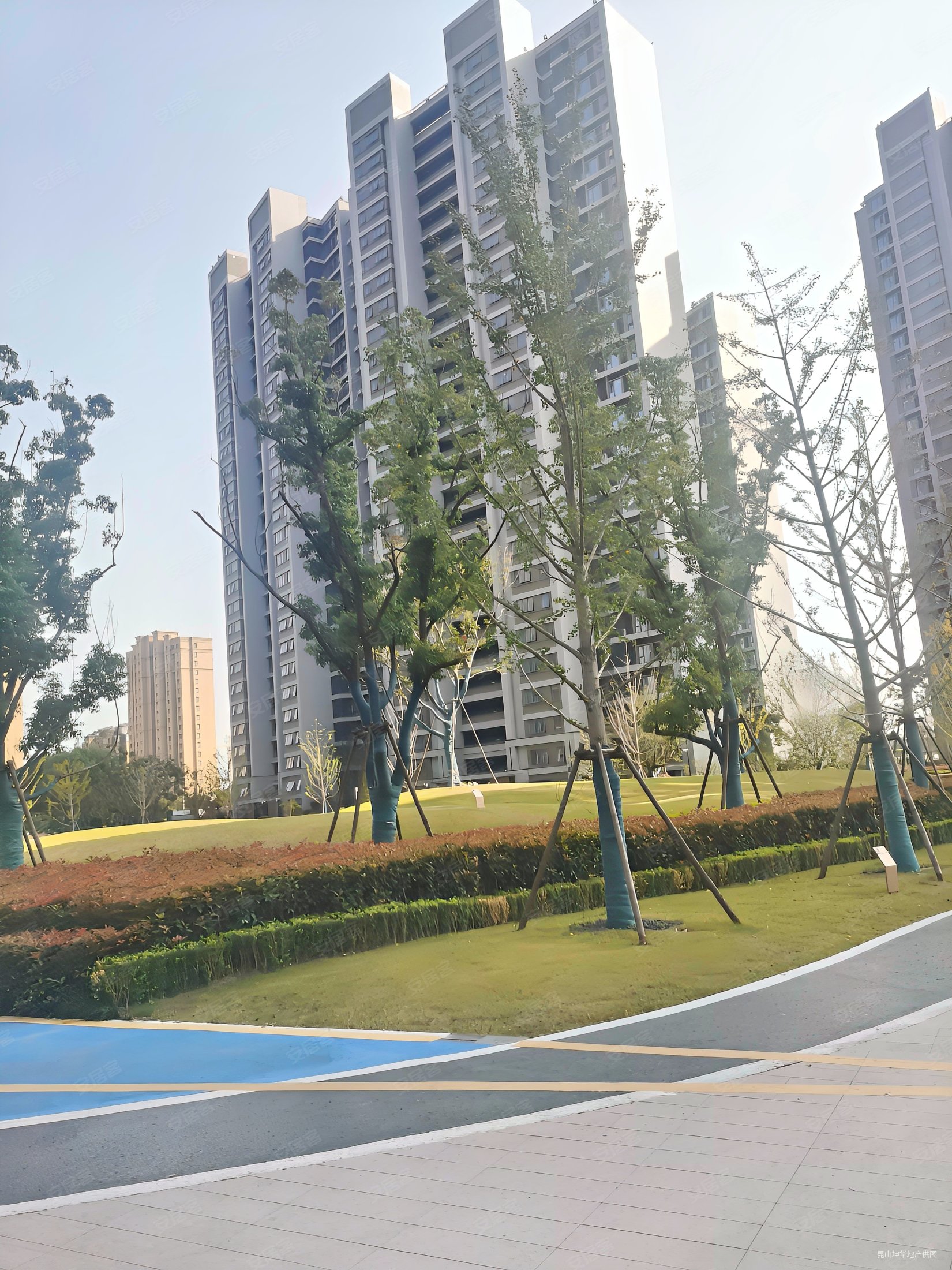 万科江湾澜庭3室2厅2卫97㎡南北209万