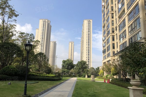 华鸿中央湖公馆