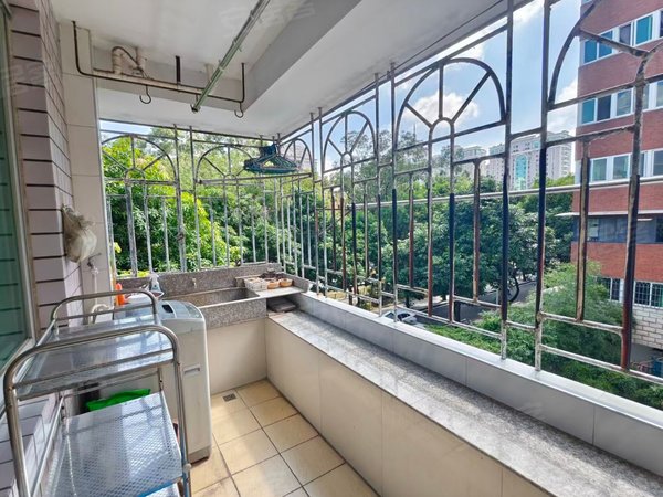 福州鼓楼华林路鸿裕温泉花园温泉公园旁 地铁口