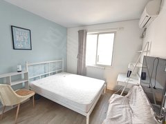 南京秦淮新街口新街口!丰富路!可宿舍可居家!精装三房!家电家具齐全拎包住!出租房源真实图片