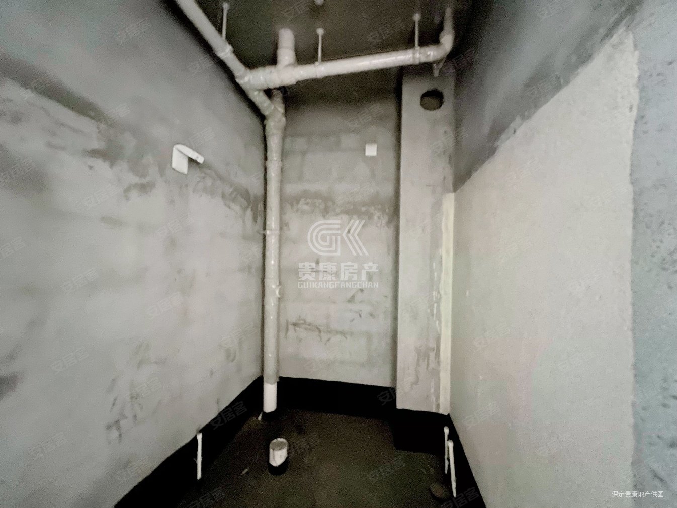 直隶新城水郡3室2厅2卫136㎡南北126万