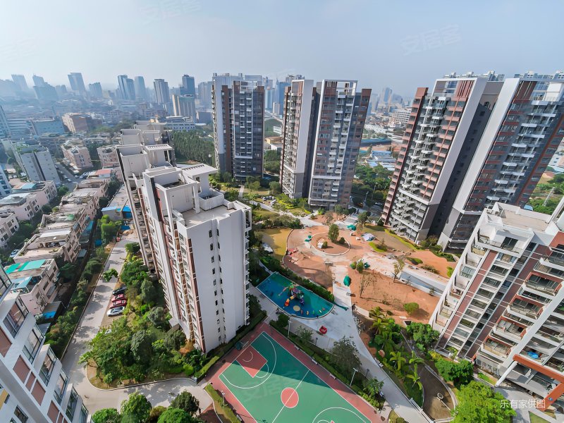 半岛豪庭三房急卖价格随时看房常平很好的位置