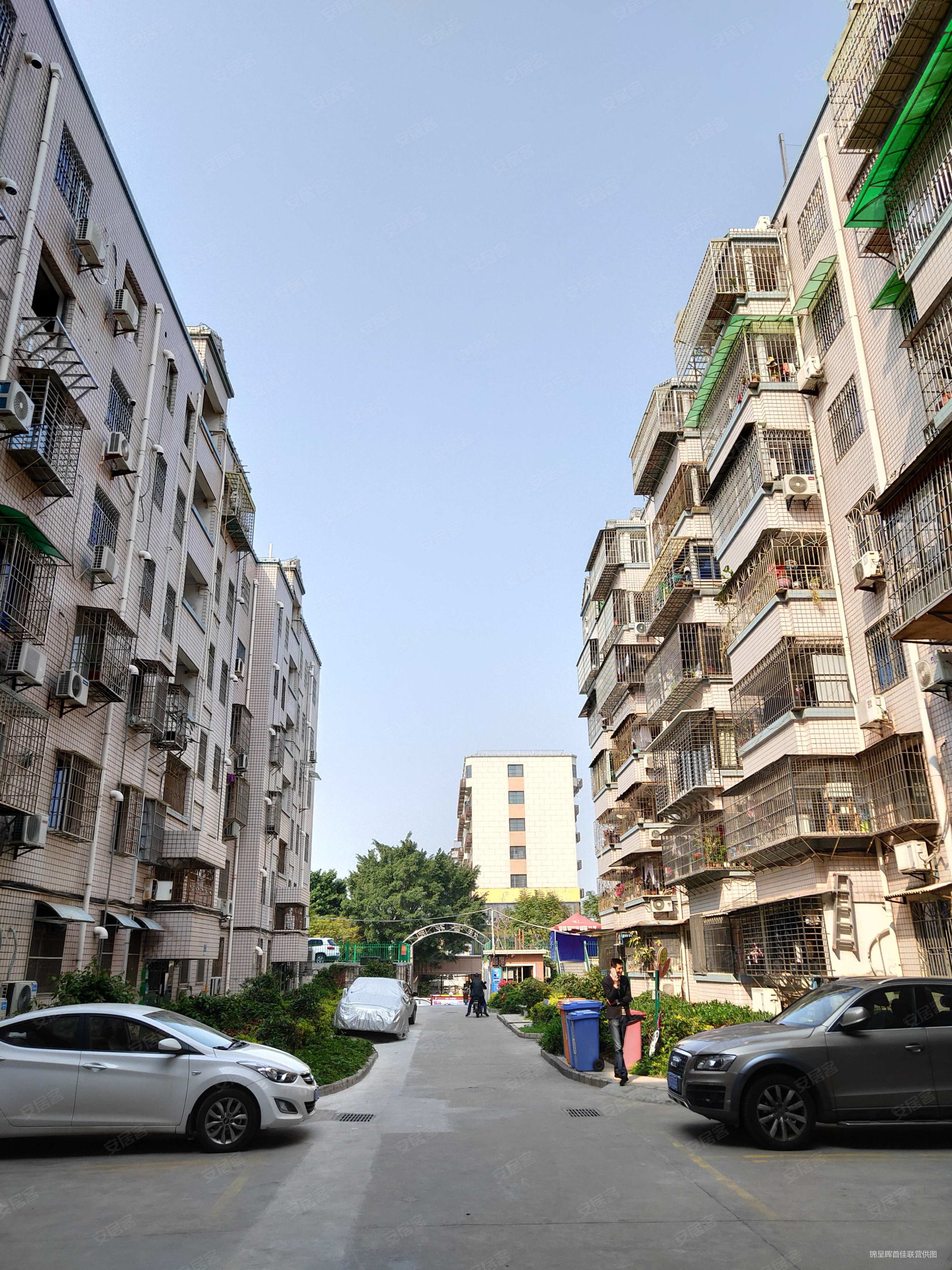 雅景花园3室2厅2卫116.96㎡东西468万