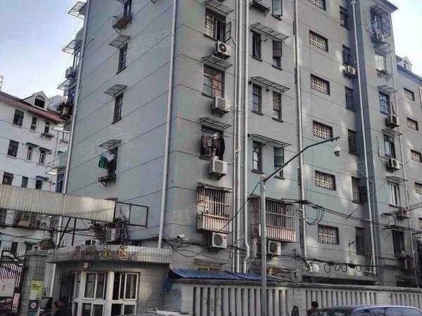 老西门板块!陆家浜!精装一室!采光好! 全套家具!拎包入住!