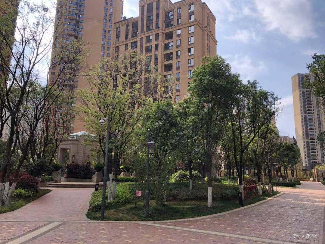 西南端头 高层采光好 精装修性价比高 随时看房,中海锦苑二手房,95万