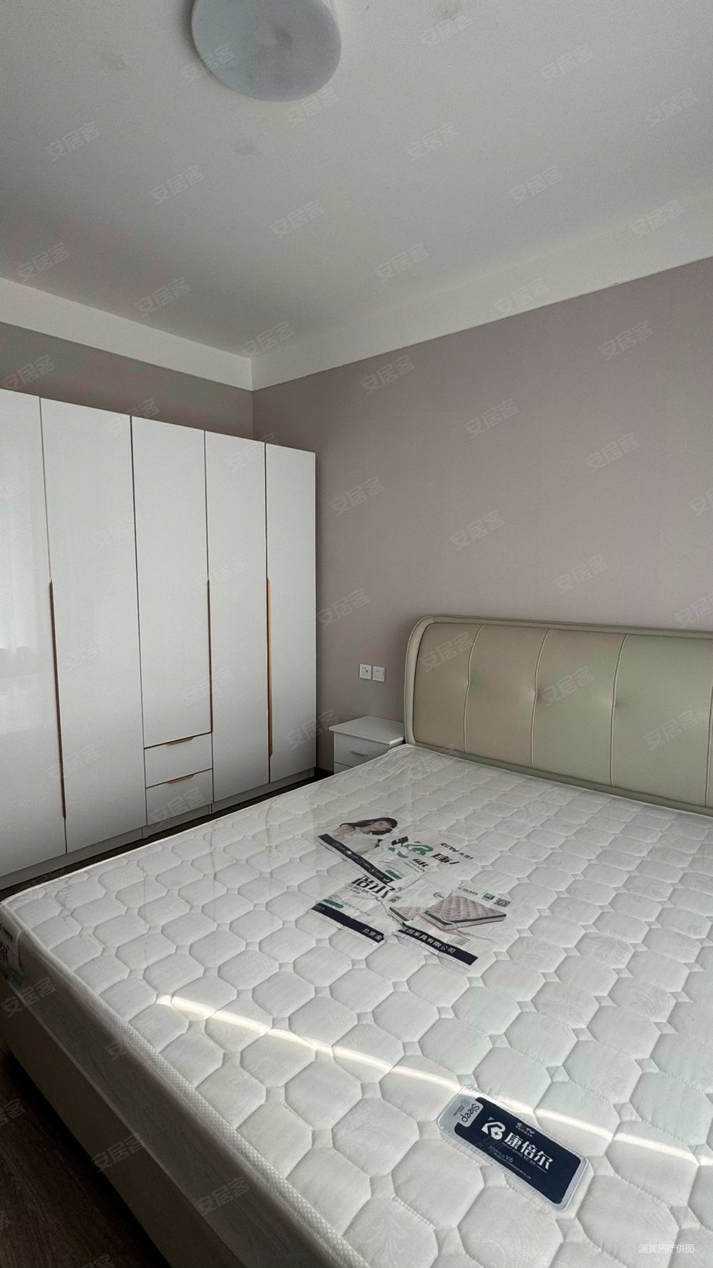 红莲东园3室2厅1卫90㎡南北63万