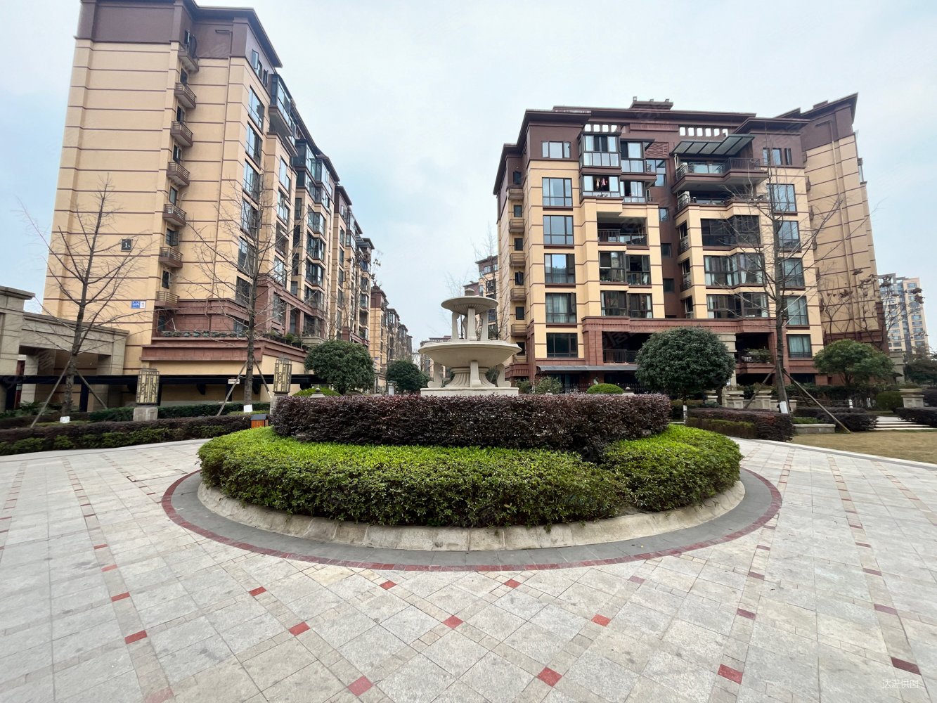 中航城3室1厅2卫90.33㎡南北108万