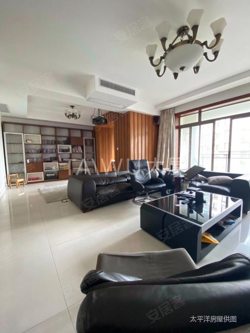 带电梯 双卫格局 南向采光好 出行方便 购物方便 商品房,东苑新天地