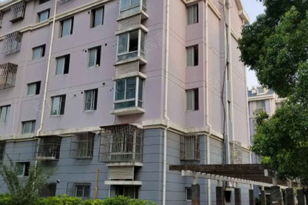 上海小区 浦东小区 惠南小区 西门锦绣苑东苑  0人觉得很赞2018年07