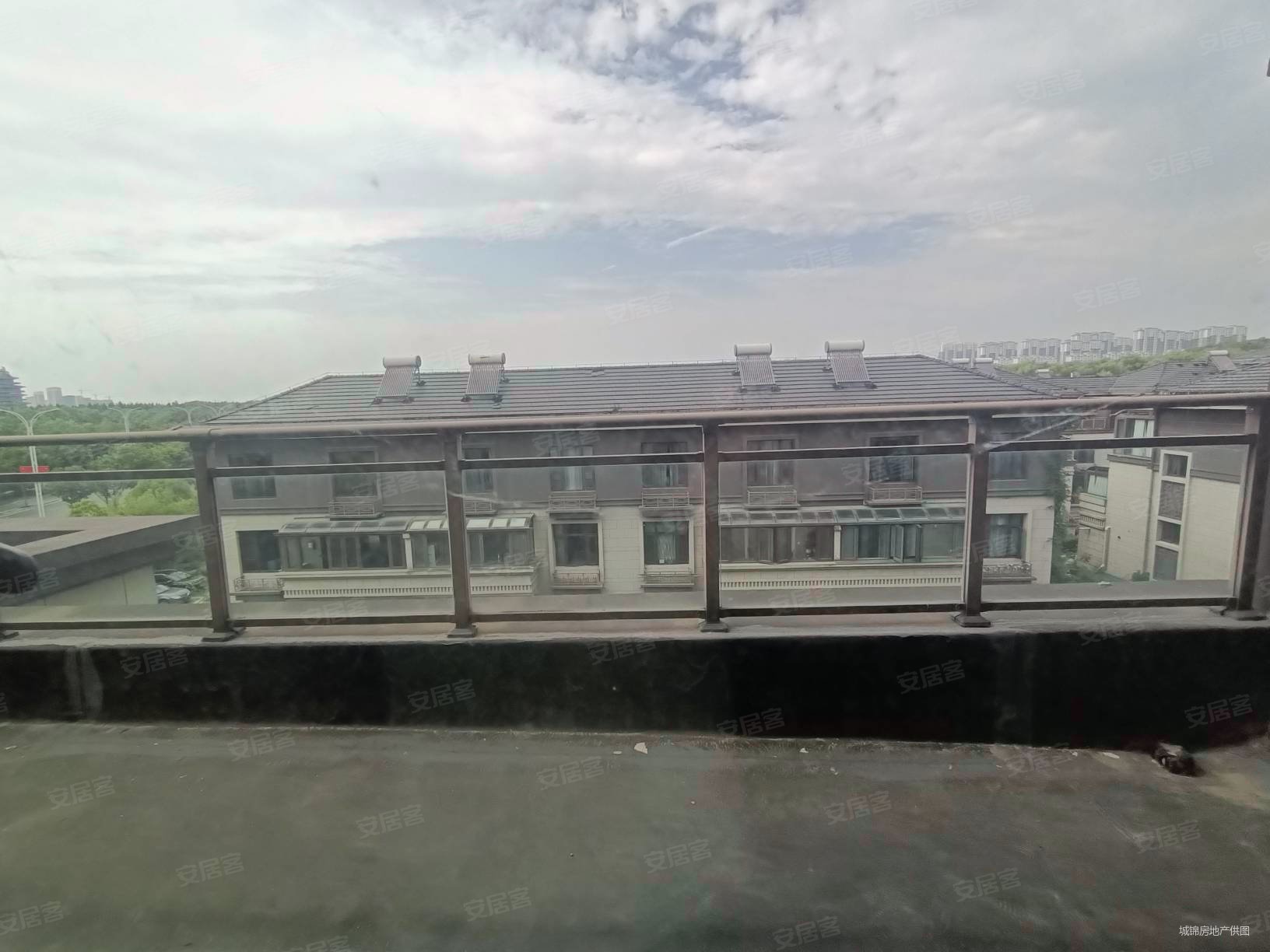 徐州房产网>徐州二手房>邳州二手房>福州路二手房>中凯龙湖领墅(别墅)