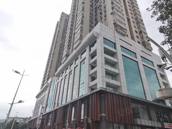 深圳罗湖蔡屋围华瑞大厦地铁口物业 万象城旁 华瑞大厦 2房2厅1卫全齐