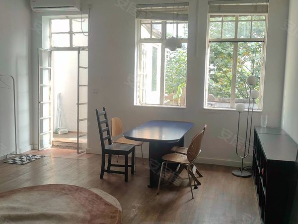 上海静安静安寺北京西路1434号小区北京西路花园洋房老公寓3楼出租