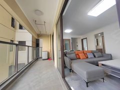 肇庆大旺高新区大旺中交滨湖雅郡 四房两卫1800 不包物业出租房源真实图片
