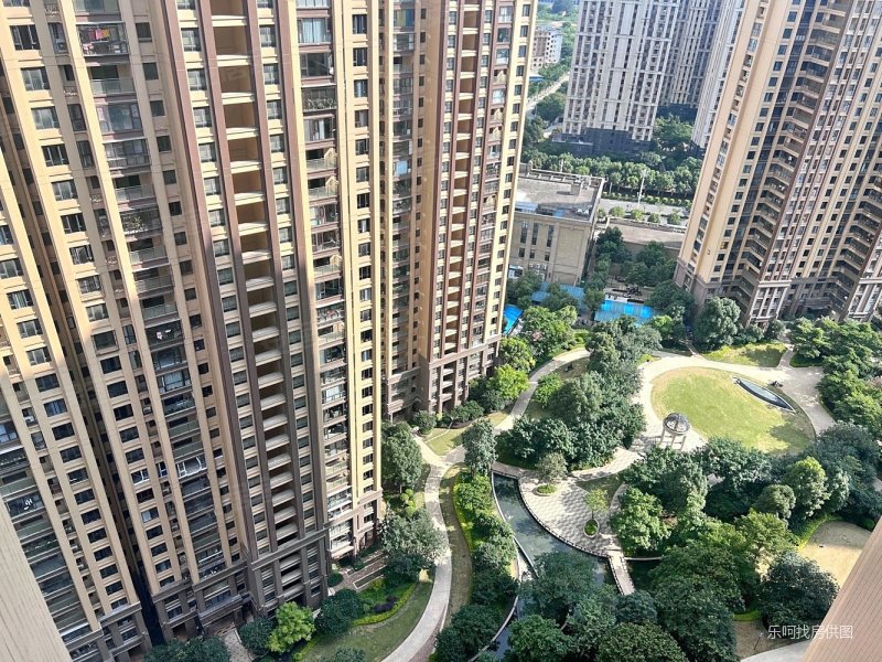 毛胚 电梯房 皇庭首占一号 采光好 周边配套齐全