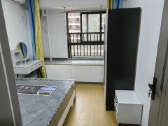 个人房出租，三江公园带空调房，飘窗单间出租
