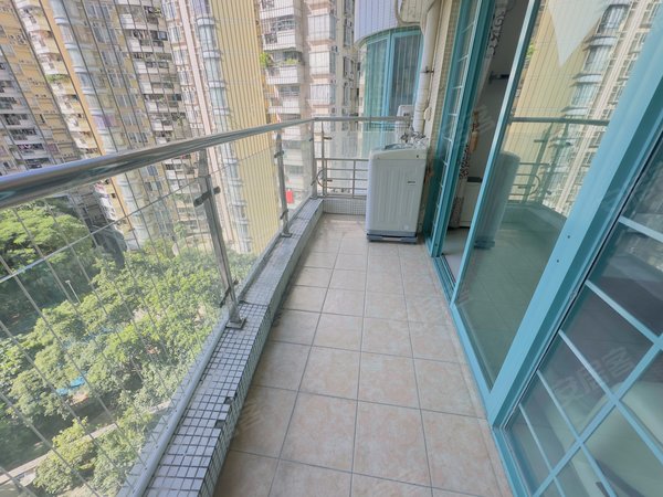 广州海珠工业大道南金玫瑰苑金玫瑰苑 3室2厅1卫 电梯房 精装修 90平