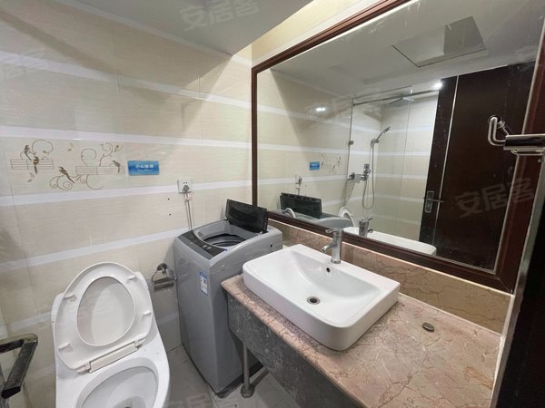 厦门思明火车站铁道大厦罗宾森广场火车站地铁口 铁道大厦世贸广场