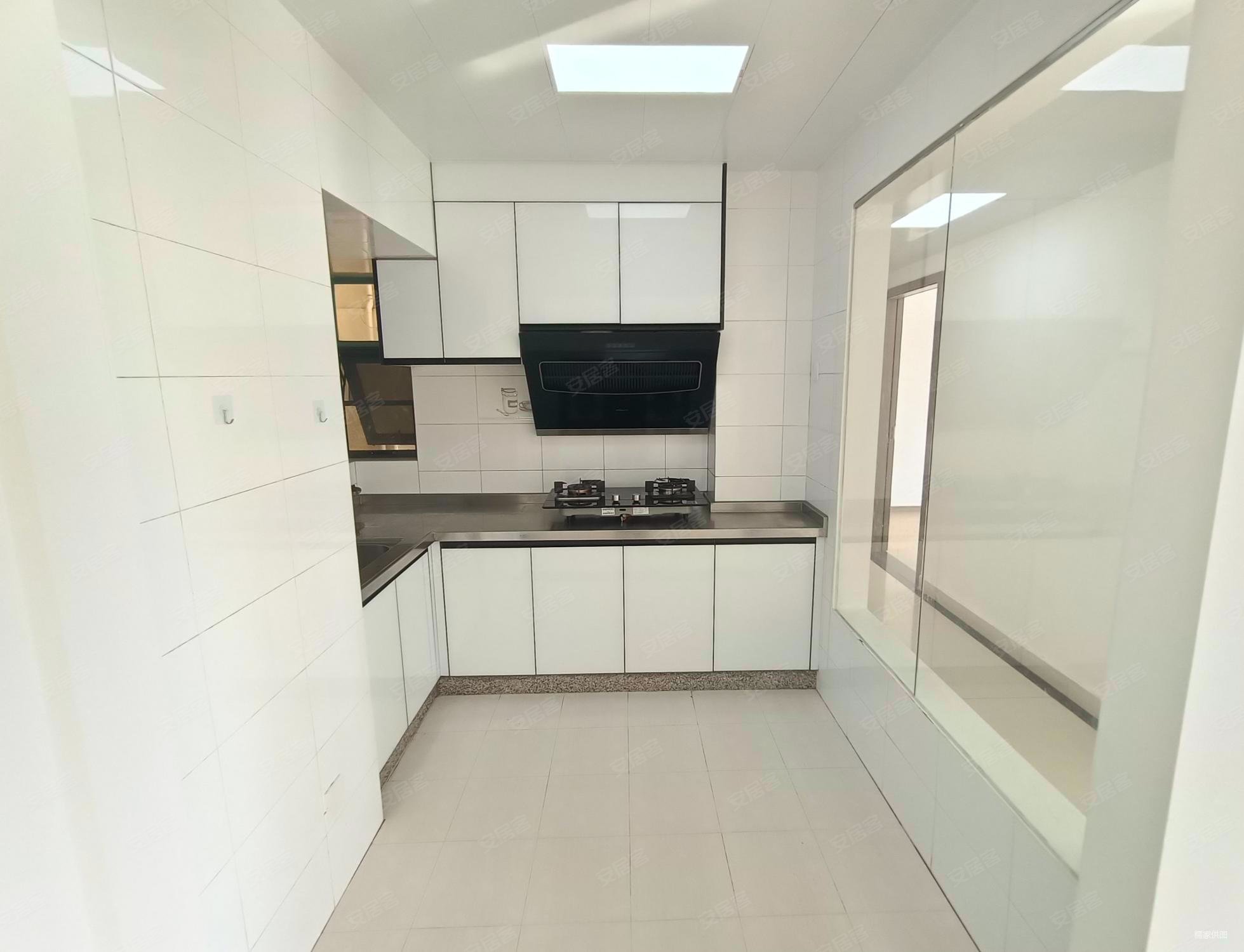 佳兆业可园(南区)3室2厅2卫98.46㎡南450万