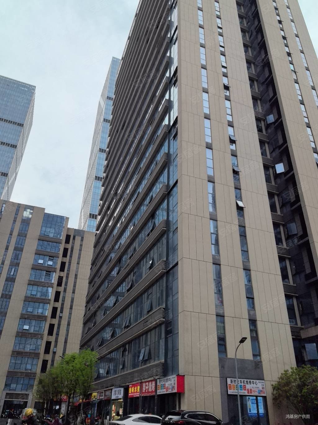 艾溪湖东青花东岸朝南loft公寓端户急售可租2200