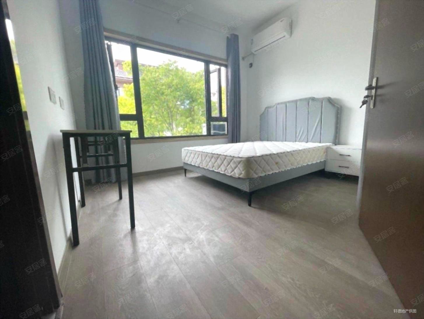 六折急售,朱家角古镇旁,中骏御景台,法式排屋,天然氧吧内