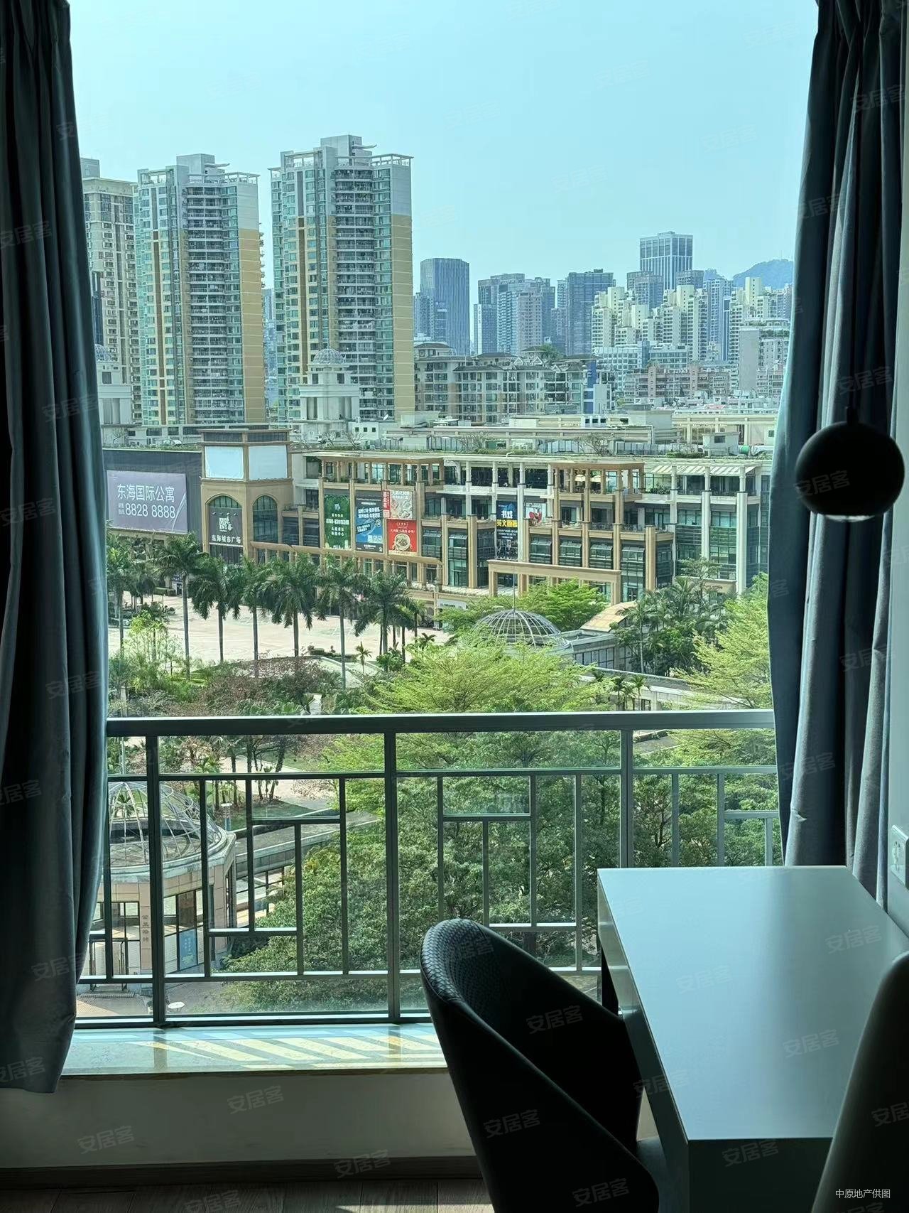 东海花园二期大花园客厅出阳台3房装修格局改的很使用