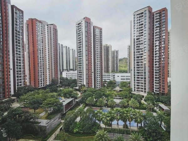 深圳布吉上水径万科麓城一期5号线上水径站.万科精装两房.