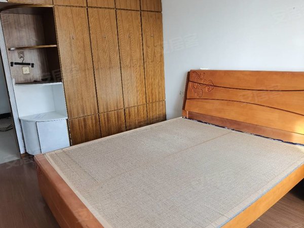 南京溧水溧水区中城花园中城花园租金可谈小面积二室二空调 设施齐全