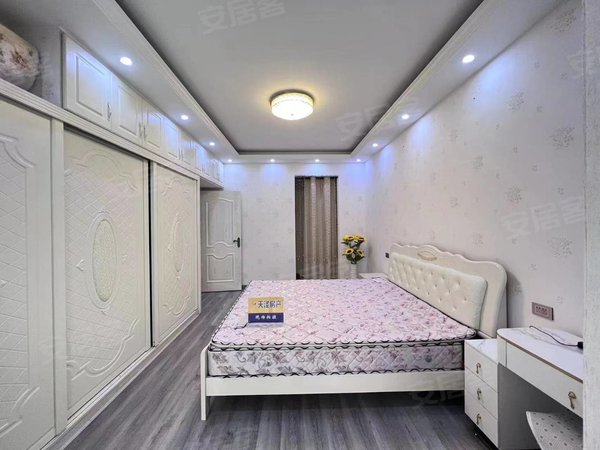 黄石黄石周边花湖天行御景庄园整租万达旁 )崭新精装电梯大3房  家具家电齐全  随时看房出租房源真实图片