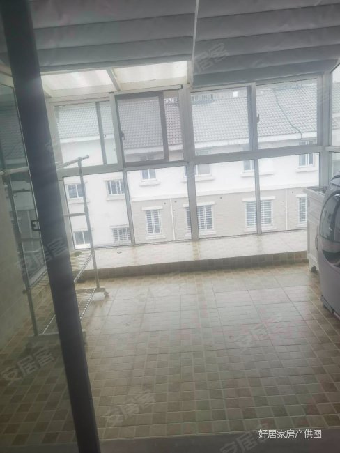 石湖嘉苑别墅精装修位置好好房出售