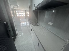 常州武进马杭靠近前黄高级中学,精装修,领包入住优秀采光出租房源真实图片