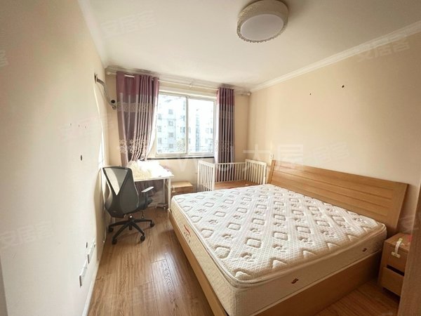 上海浦东金桥安居苑八街坊近12号线杨高北路地铁站,可办居住证,停车