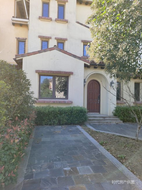 一万一平的卧龙湖别墅您 别错过想要大院子的看过来,卧龙湖小镇(别墅)