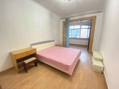 重庆南岸南坪0中介近四公里轻轨南坪万达出门就是四公里轻轨站可养宠物可短租出租房源真实图片
