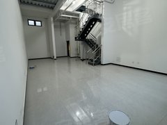 固安人民医院永康南路文创园别墅。五居室带地下室。双露台 可办工出租房源真实图片