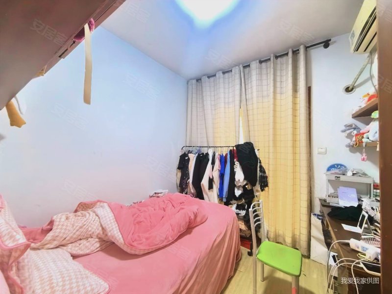 南北通透大三房临近地铁口百盛商场学堂莲塘三小莲塘四中