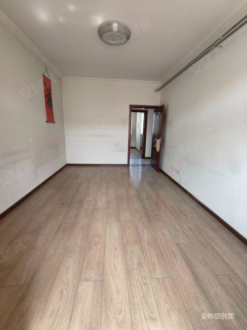 大灰厂小区两居室542平中层满五住房采光好无遮挡