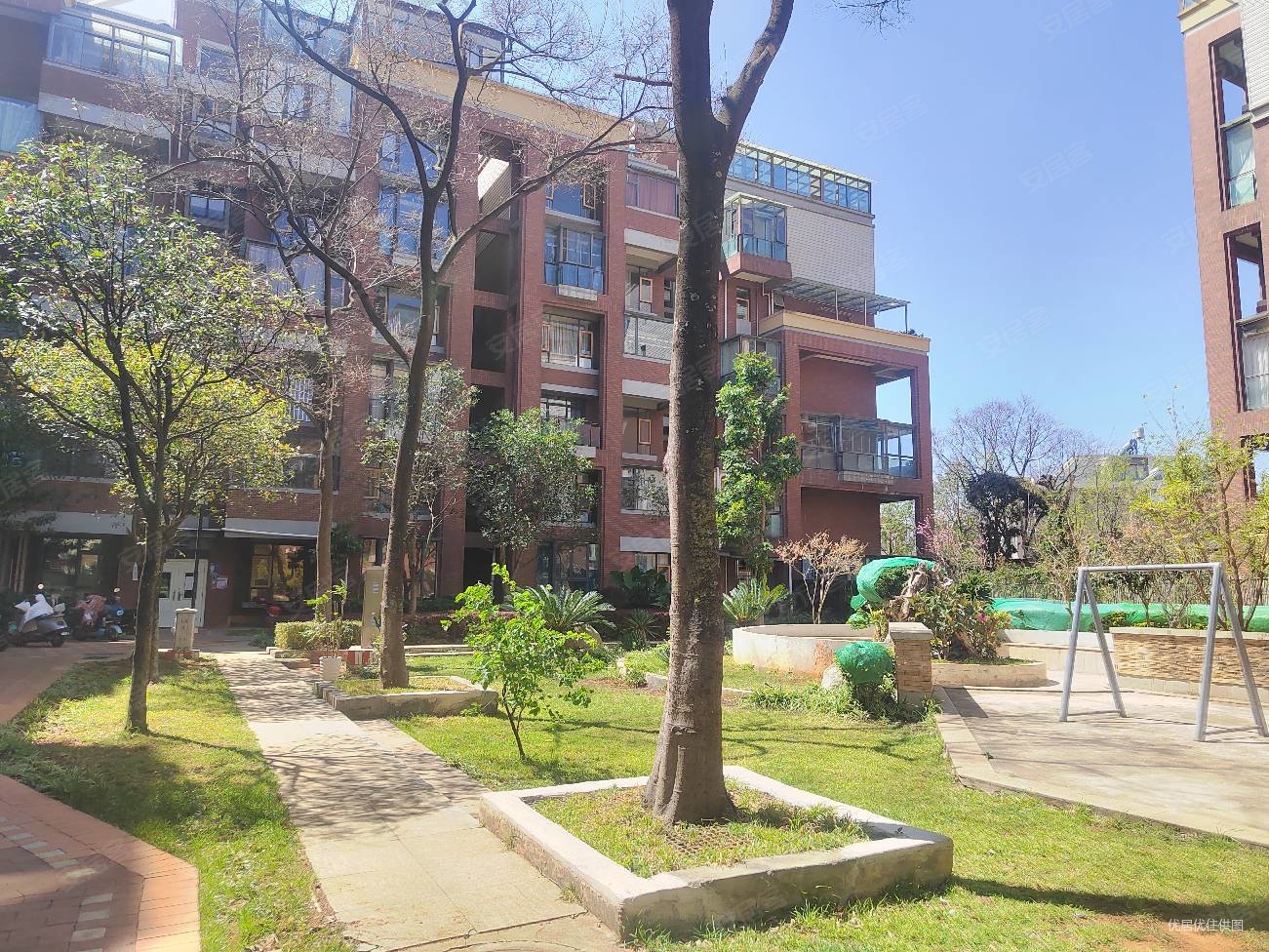 滇池卫城橡尚3室2厅1卫86.19㎡南北108.8万