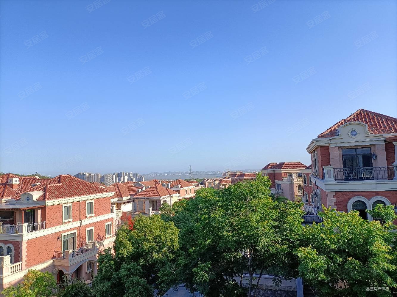 急出!宝珊花园新区豪装联排别墅,坐北朝南入户拎包入住,宝珊花园二手