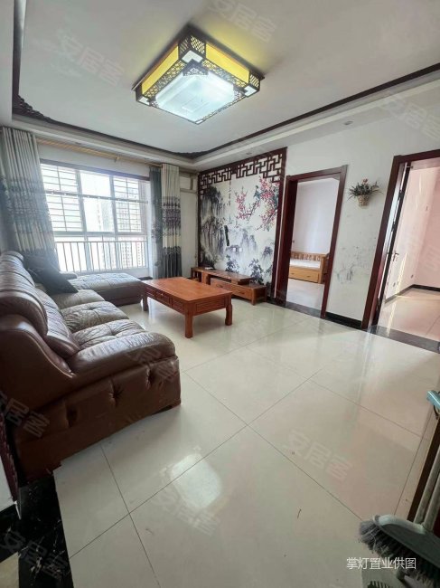 辰宫双河湾 次新房 中间楼层采光好 南北通透 精装可拎包入住