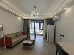 台州温岭城西银泰附近 两室一厅 三朝南 双阳台 大落地窗出租房源真实图片