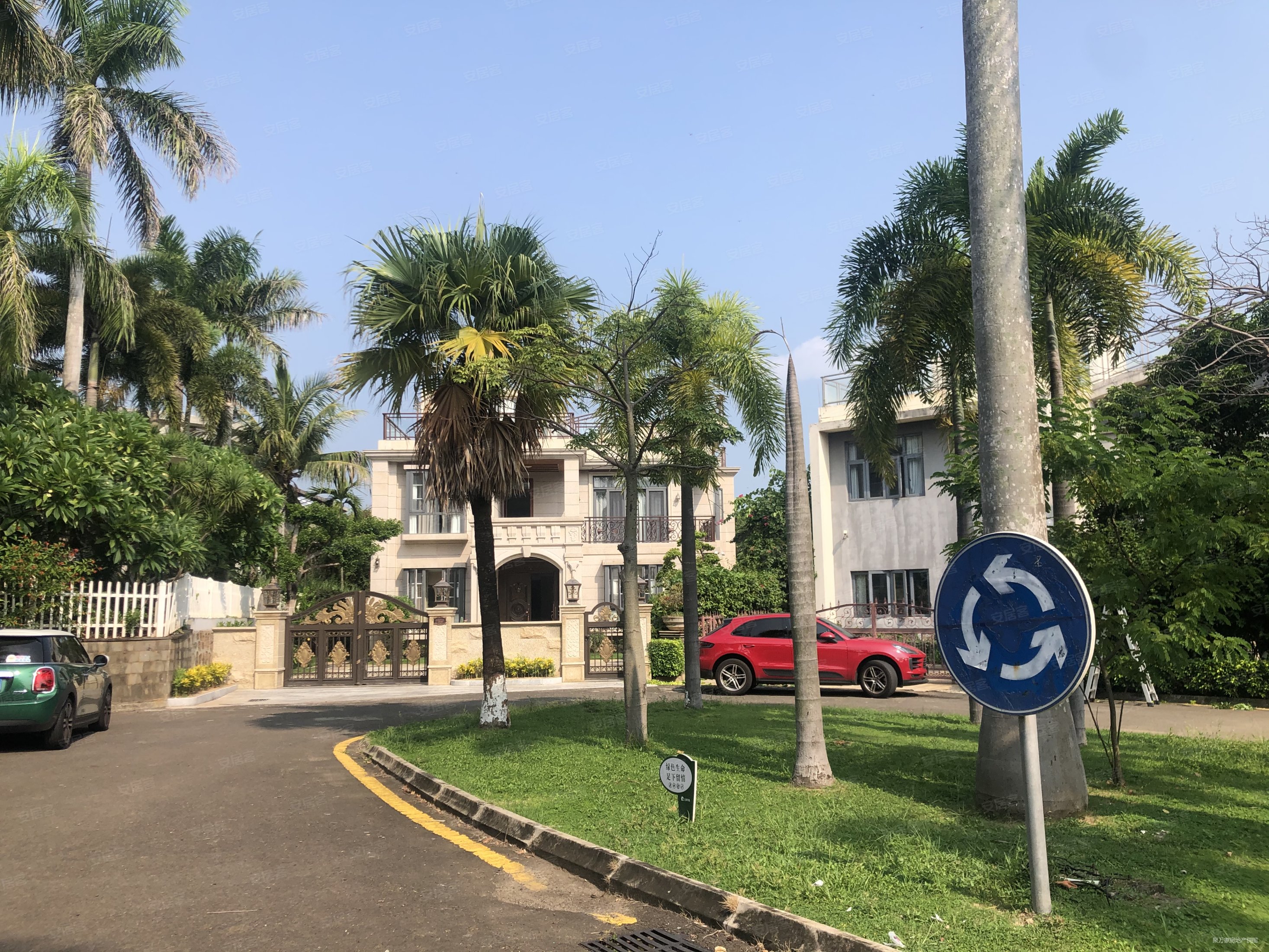 侨中九小比华利山庄1600万6室4卫精装南北通透295平 比华利山庄 别墅 二手房 1600万 6室3厅 4卫 295平米 海口安居客