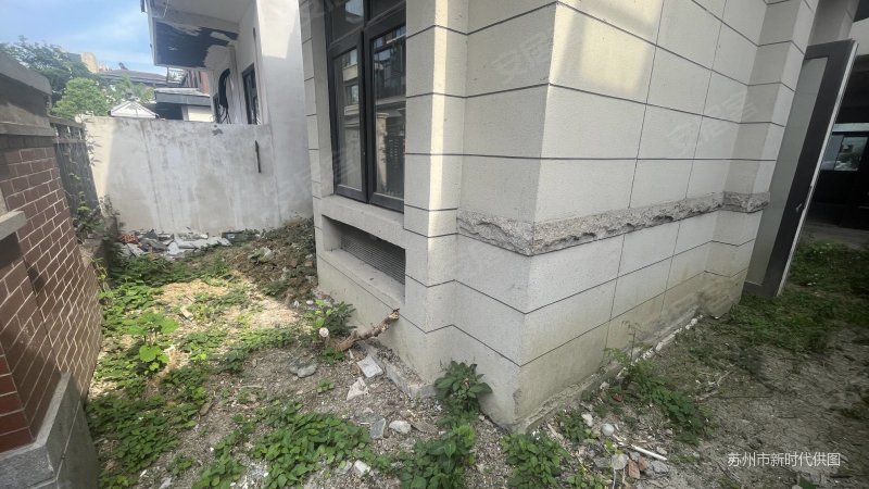 胥江一号别墅(别墅)4室2厅3卫309㎡南北490万