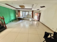 昆明西山滇池度假区滇池路中式内庭院端头别墅 可做办工接待 5号线地铁口 急租出租房源真实图片